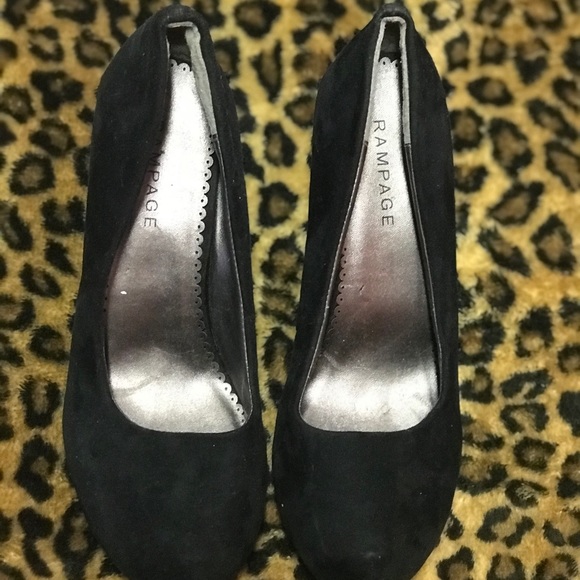 Black Wedges - Picture 3 of 8